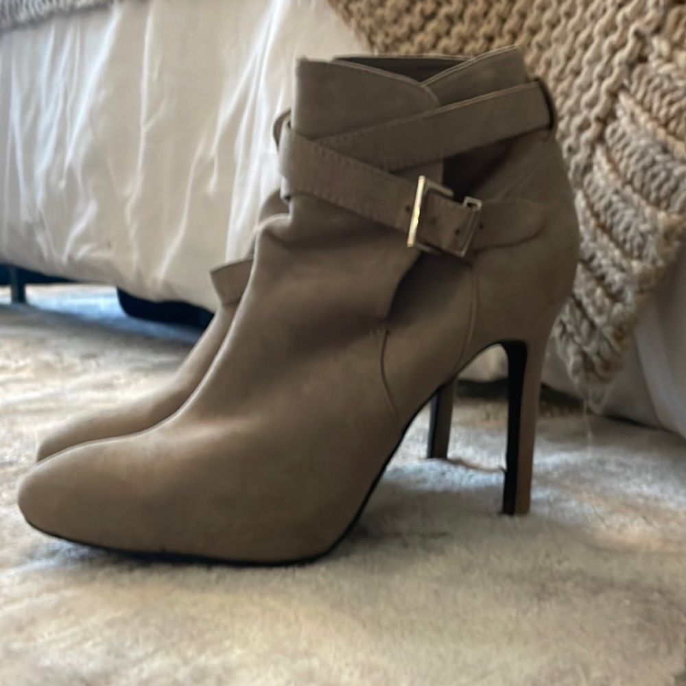 Taupe faux suede heeled boots